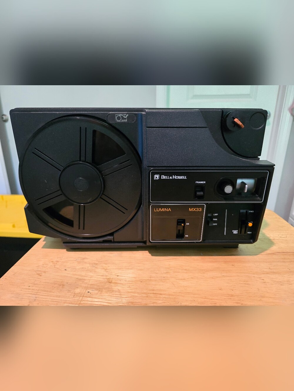 Lumina MX33 Portable Film Projector - Black Taste Working